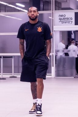 Corinthians e Martínez chegam a acordo por rescisão de contrato