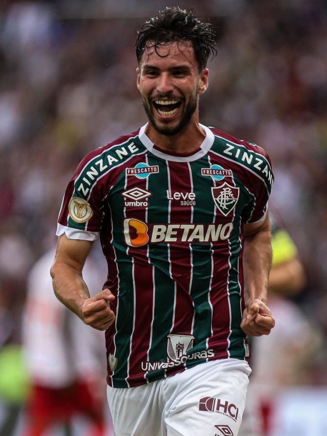 Fluminense acerta renovação de contrato de Martinelli até 2030