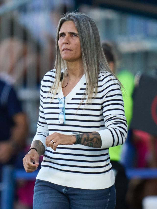 Corinthians anuncia ex-técnica do Brasil para o feminino