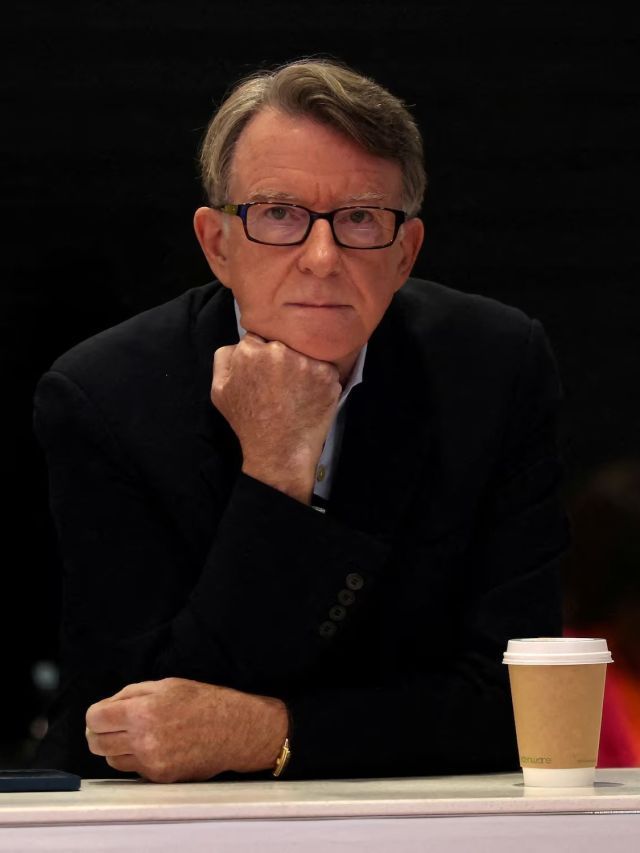 Quem é Peter Mandelson, cuja ligação com Epstein abalou o Reino Unido?