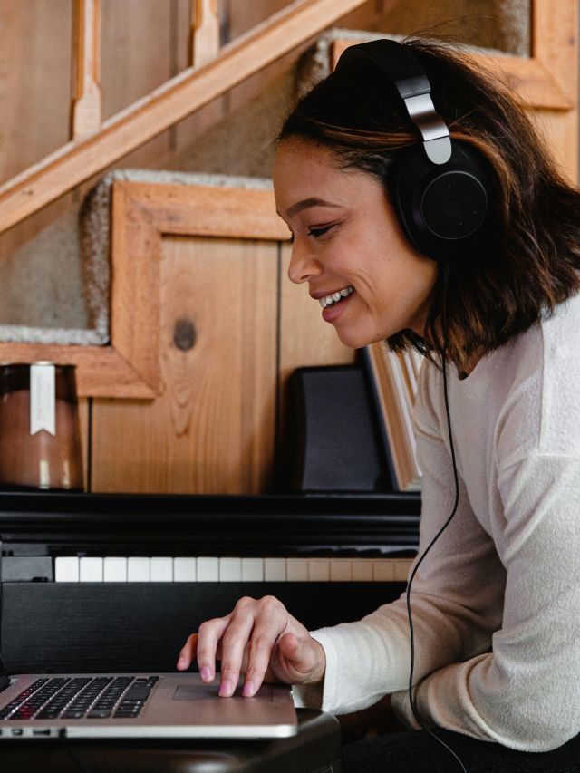 13 milhões de músicas continham IA, diz pesquisa da Deezer sobre 2025