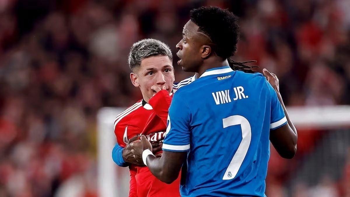 Benfica é multado pela Uefa por racismo de torcedores contra Vini