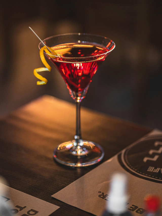 Como os bares de hotel mudaram a história da coquetelaria