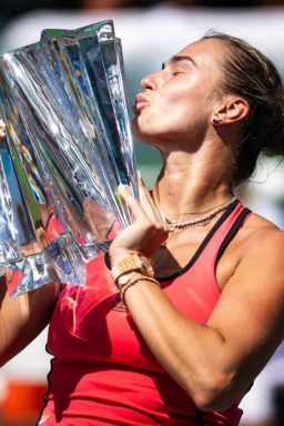Sinner e Sabalenka se sagram campeões inéditos do Masters de Indian Wells