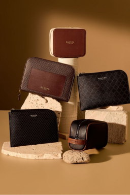 Amenity kits da 1ª classe têm desde perfumes até pijamas de grife