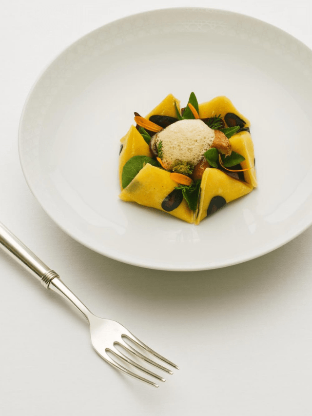 Como é o café da Dior em Tóquio, com menu assinado por chef premiada