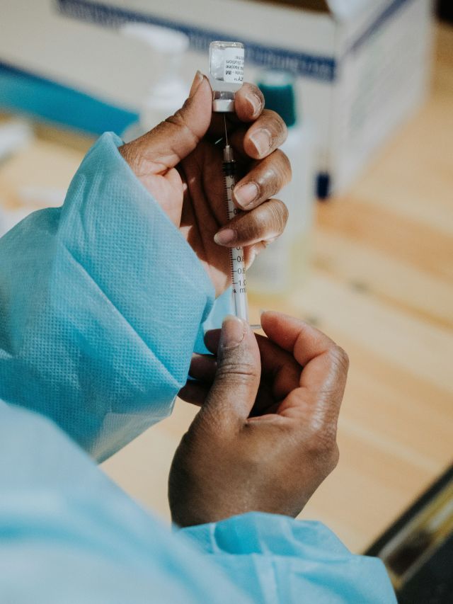 Especialista: Vacinação antecipada ajuda a combater o vírus da gripe
