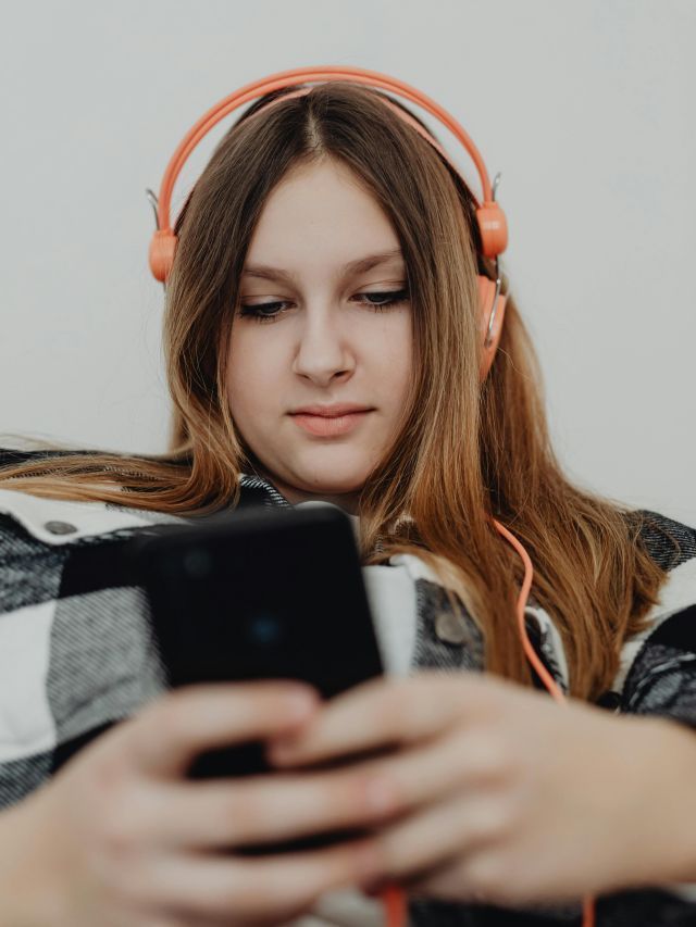 Entenda as novas regras do TikTok para adolescentes
