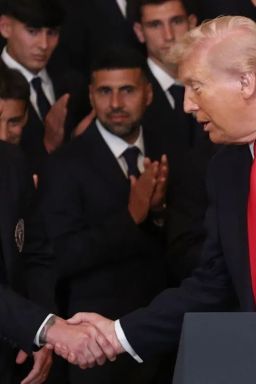 Em encontro com Trump, Messi ouve que é melhor que Pelé; entenda
