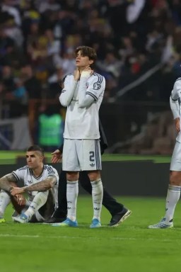 Itália é a primeira campeã na história a ficar fora de três Copas seguidas