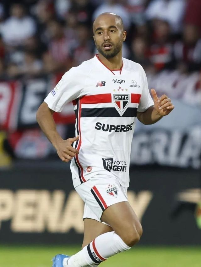 Lucas Moura está fora do restante da temporada do São Paulo; entenda