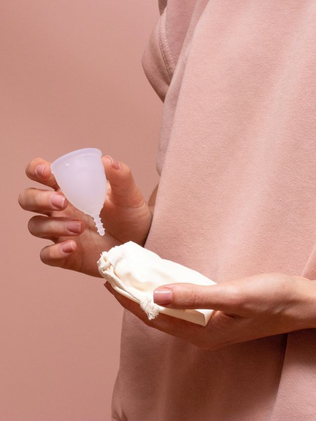 Estudo: cólica menstrual afeta 6 em cada 10 alunas no Brasil