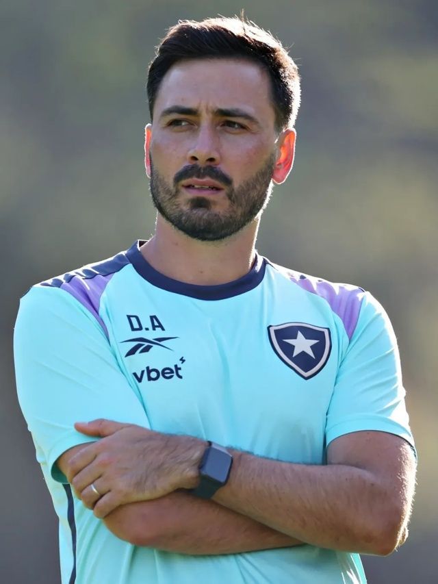 Davide Ancelotti, filho de Ancelotti, é o novo técnico do Lille