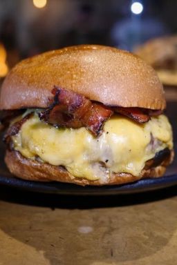 Restaurante de São Paulo entra na lista das melhores hamburguerias do mundo