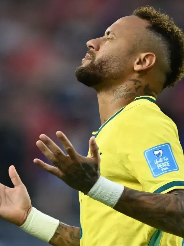Neymar se emociona após retorno à Seleção: “Derramei lágrimas”