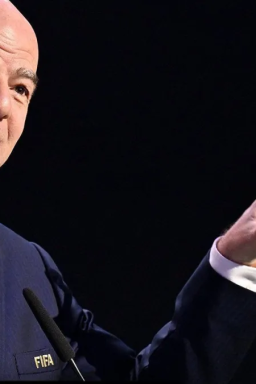 Fifa divulga salário e Infantino acumula remuneração de R$ 25 milhões