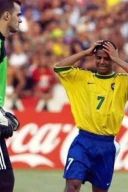 Ex-Seleção declara torcida por outro país na Copa e motivo chama atenção
