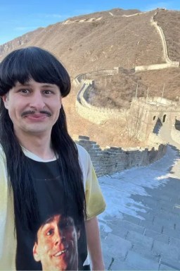 Cantor Oliver Tree é um dos mortos em acidente aéreo no Rio; veja vítimas