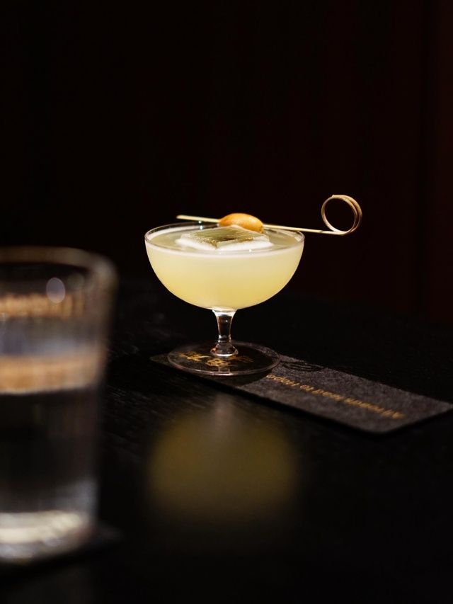 Melhor bar da Ásia em 2026 fica escondido atrás de loja na China