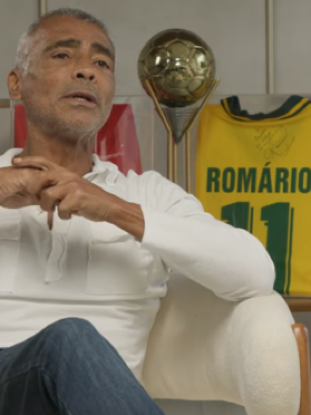 Romário diz que rasgaria contrato de Ancelotti: “Não tem como continuar”