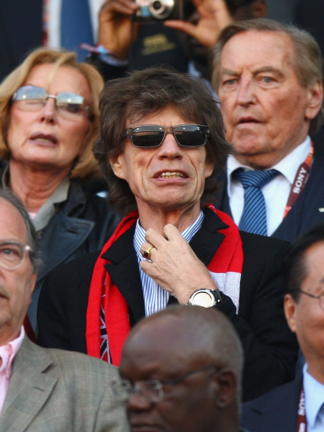 Mick Jagger é pé-frio? Entenda como começou a fama do artista