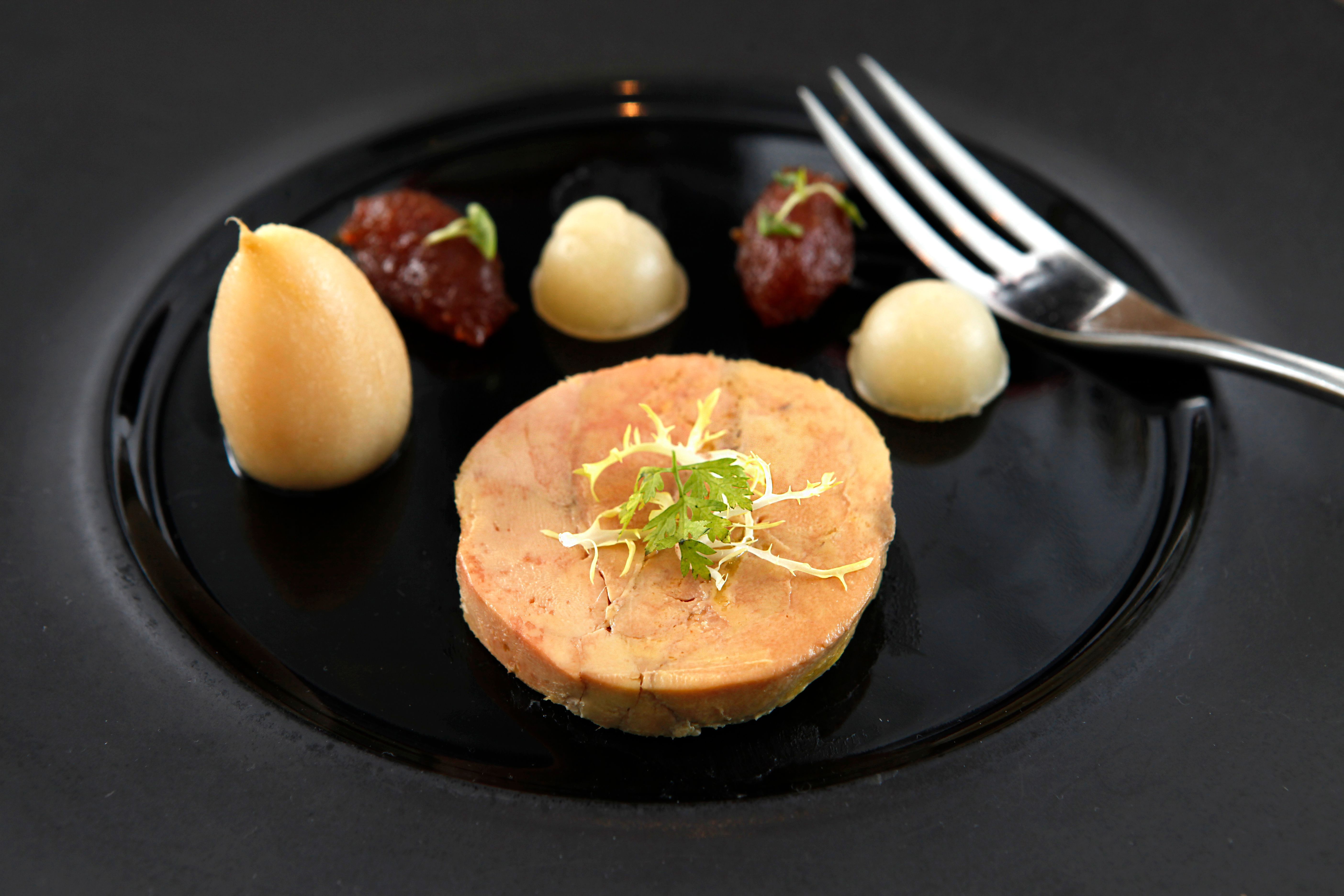 Foie gras: como a iguaria é produzida e por que gera polêmica