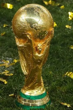 Streaming impulsiona audiência da Copa, supera queda da TV e amplia público