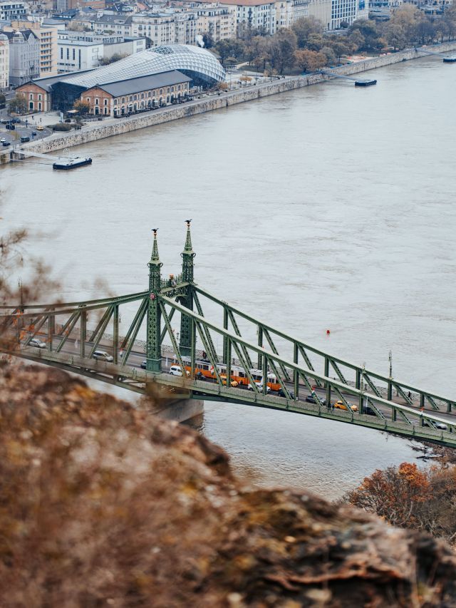 Como Budapeste reinventou prédios abandonados e criou os ruin bars