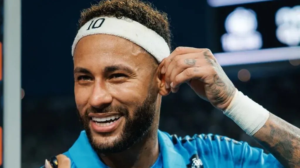 Criança torcedora do Corinthians é hostilizada após ganhar camisa de Neymar