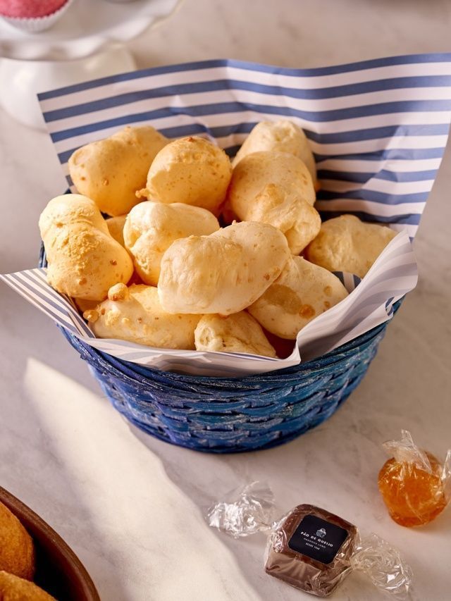 O pão de queijo de SP que caiu no gosto de Dua Lipa e Harry Styles