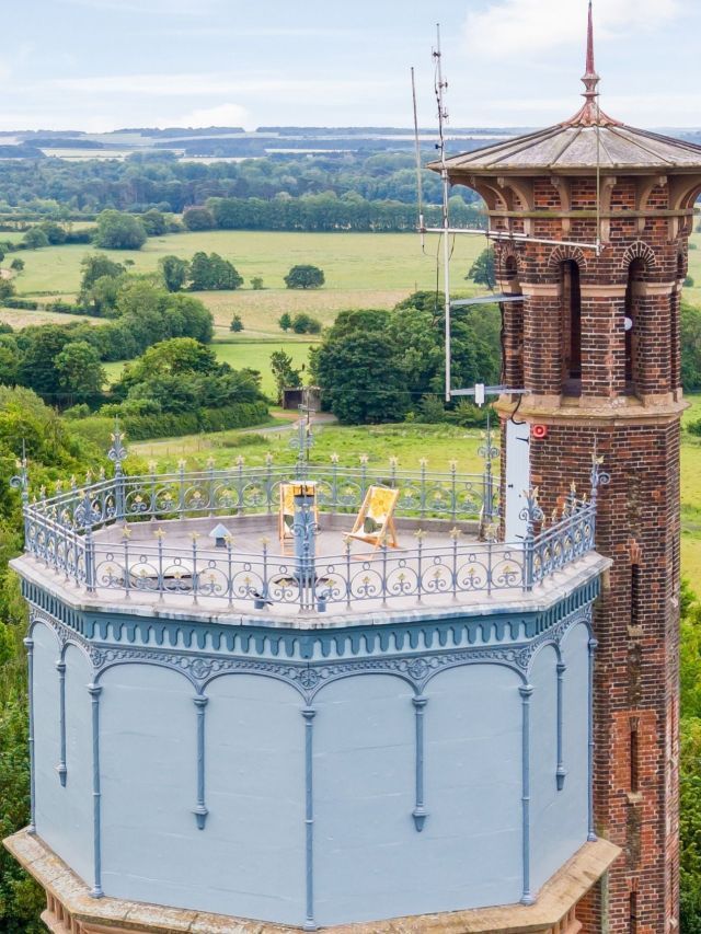 Torre histórica da família real britânica vira hospedagem para casais