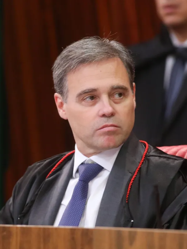 Mendonça atende solicitação de Fachin e retira sigilo do caso Master