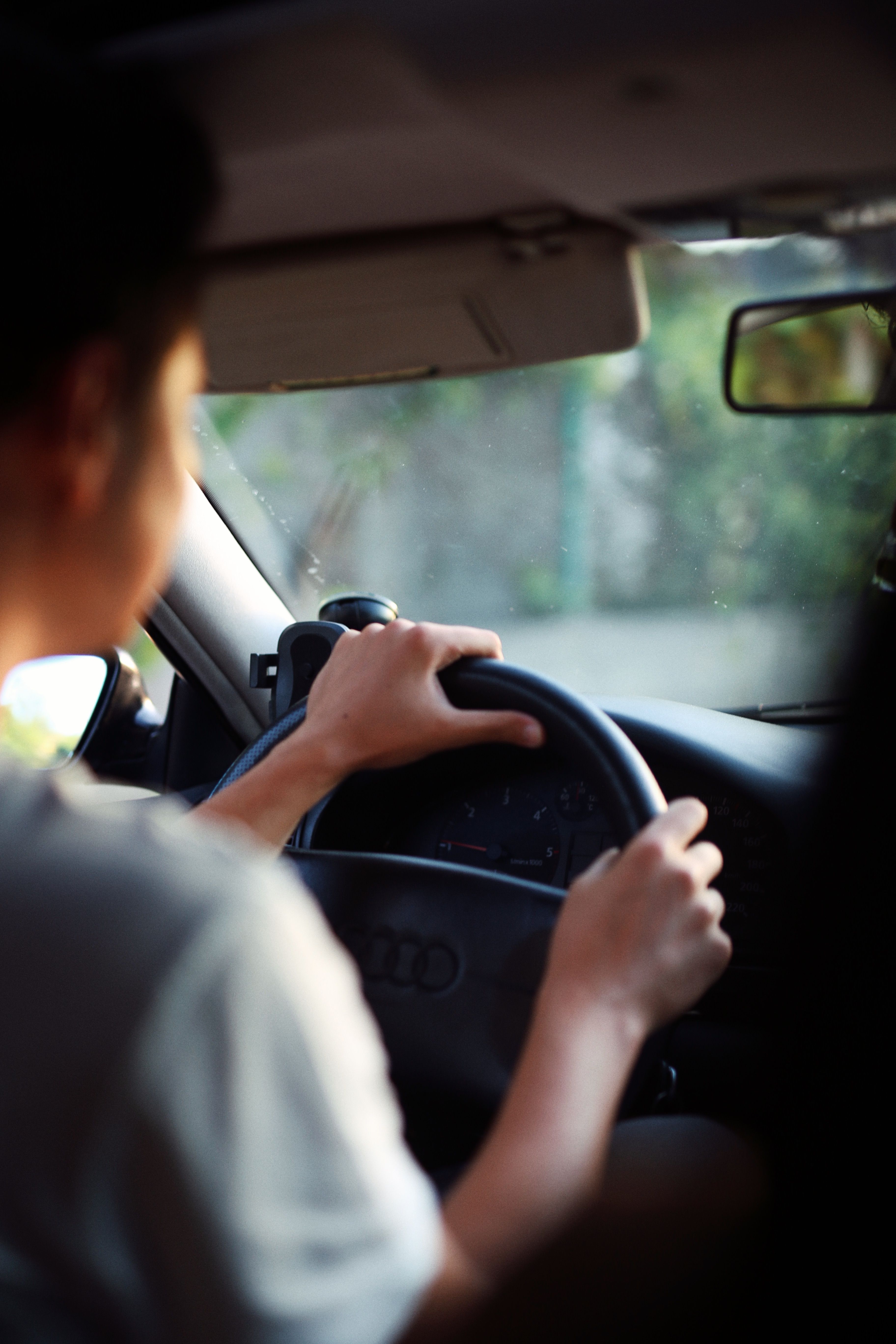Acabou de tirar a CNH? Veja os principais cuidados com o carro