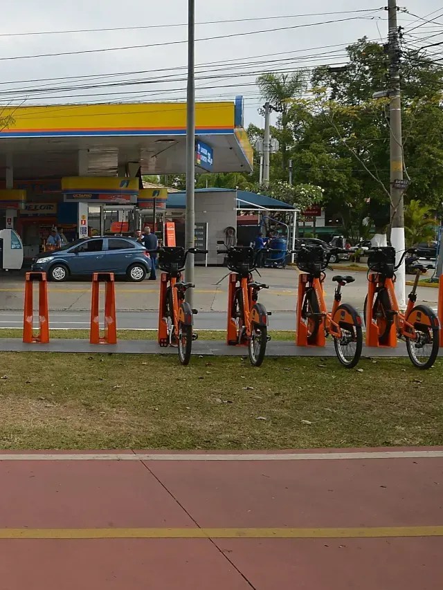 CET começa a fiscalizar bicicletas elétricas e patinetes na cidade de SP