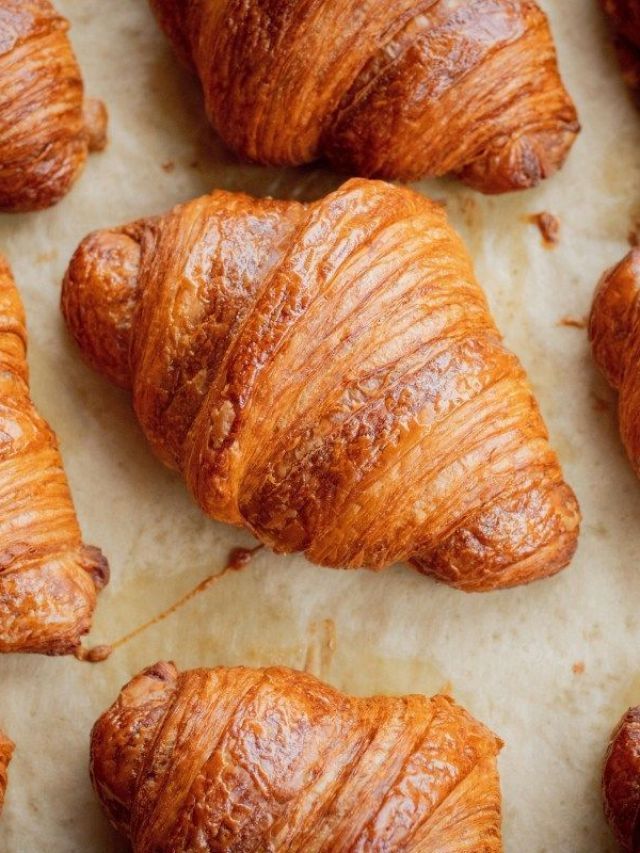 Croissant não nasceu na França? Conheça a história de 3 pães clássicos