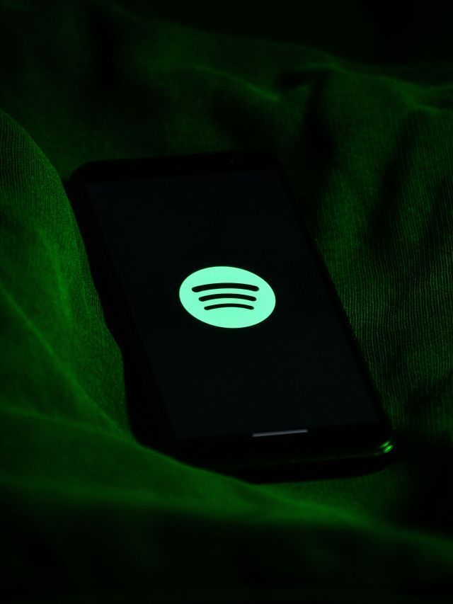 Spotify adicionará mais de seis mil audiolivros à plataforma; entenda