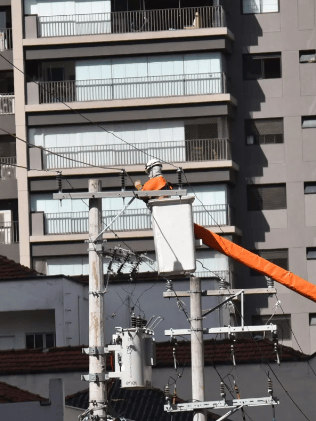 Prefeitura de São Paulo multa Enel em R$ 11,4 milhões por apagões em 2025